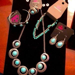 Paparazzi Jewelry Set